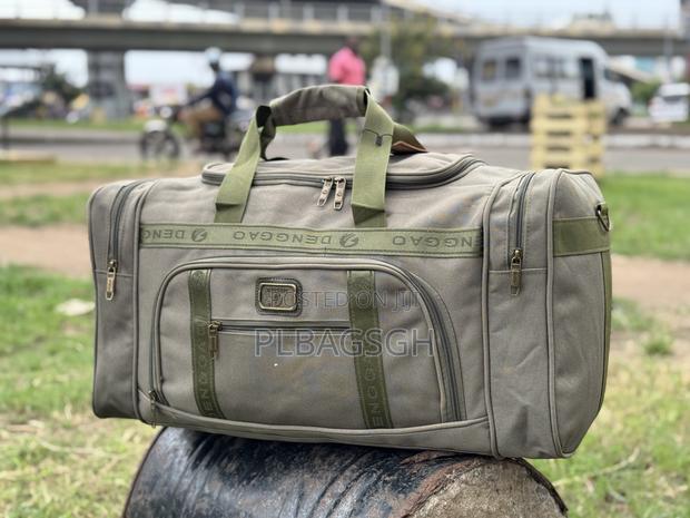 Khaki Duffel Traveling Bag 20 Inch Carry on Bag · Photo 4