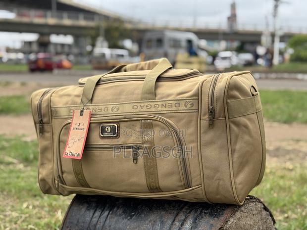Brown Khaki Traveling Duffel Bag · Photo 3