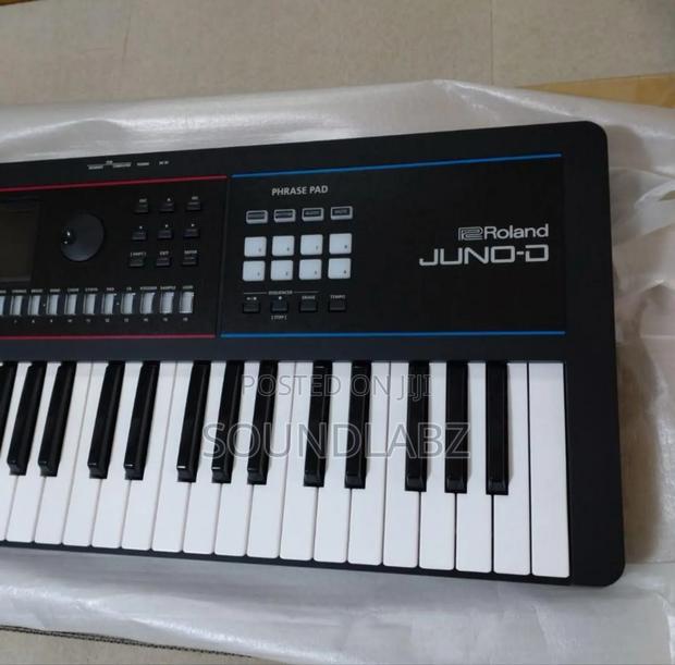 Roland Juno-D6 Keyboard Synthesizer · Photo 3