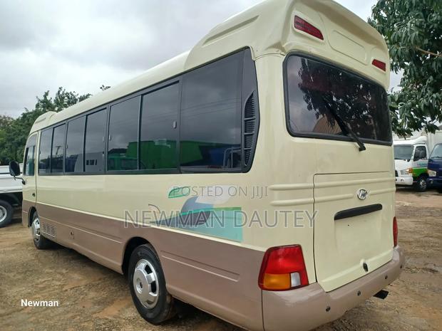 Hyundai County 2014 Beige · Photo 4