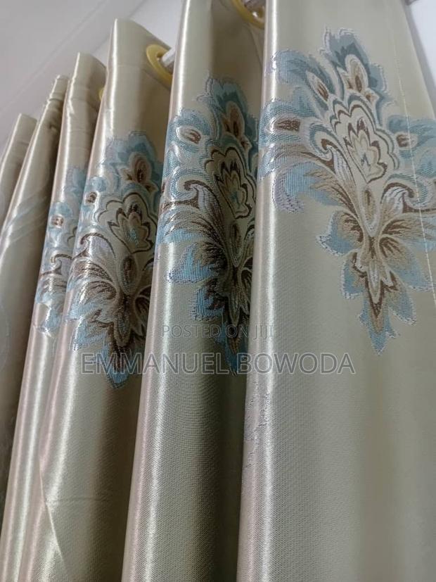 Quality Thick Curtain · Photo 1