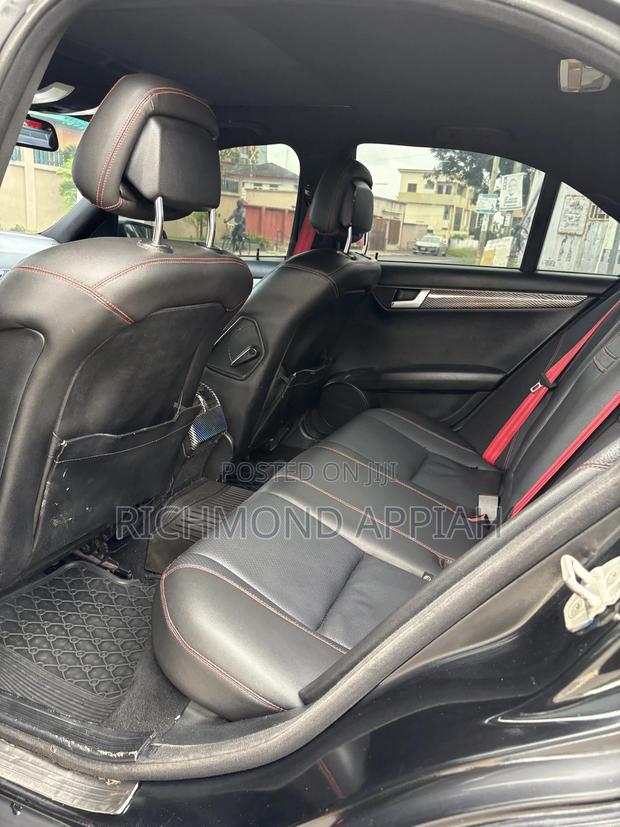 Mercedes-Benz C250 2014 Black · Photo 8