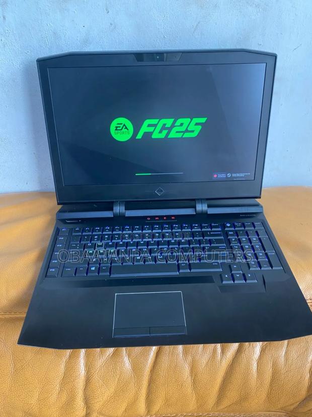 Laptop HP Omen X 17t 16GB Intel Core I7 SSD 256GB · Photo 1