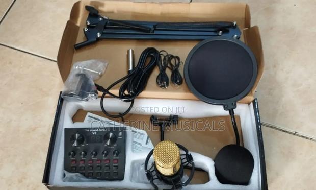 Soundcard and Shock Mount Bm 800 Mixer Kit · Photo 1