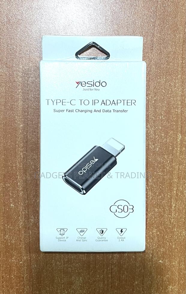 Lightning to Type-C Data Transfer Fast Charge Otg Adapter · Photo 3