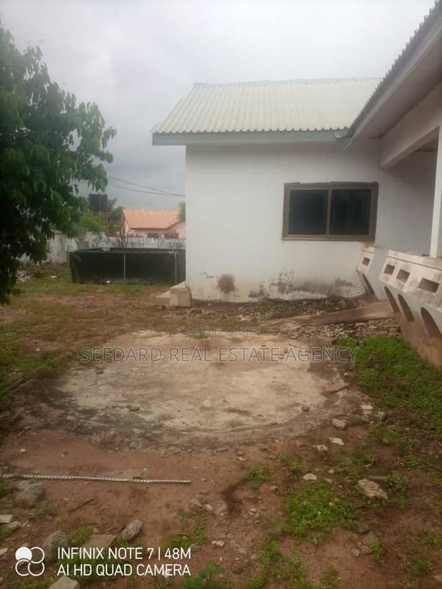 4bdrm House in Sefdard Real Estate, Haatso for sale · Photo 5