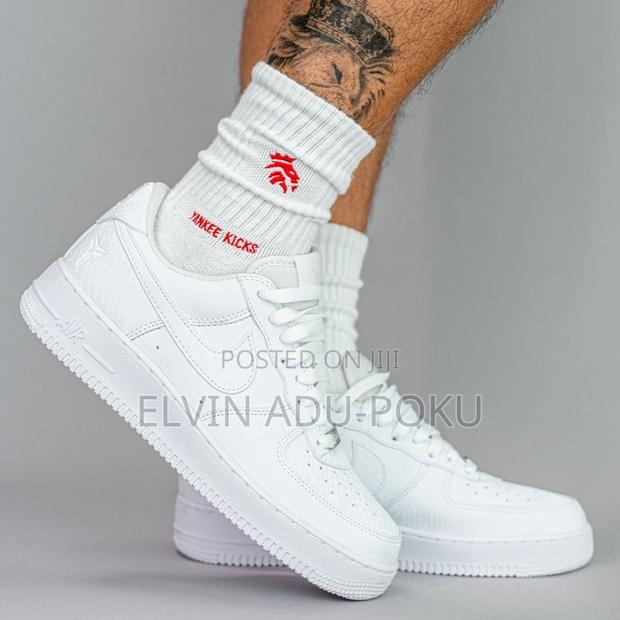 Nike Air Force 1 Low "White on White" · Photo 2