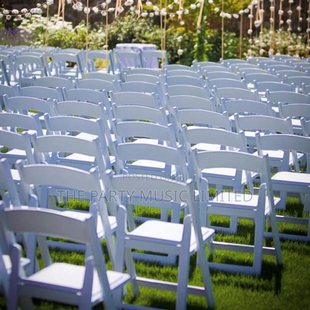 Gladiator, Fan Back Folding Chairs for Rent