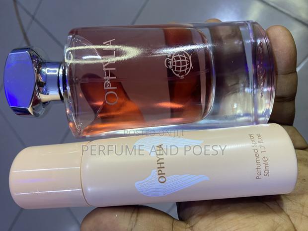 Ophylia Perfume · Photo 2