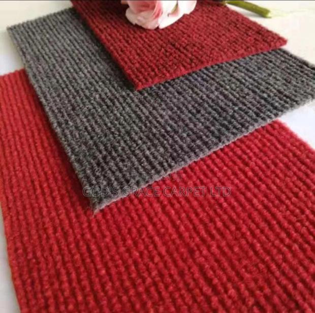 Woolen Carpet · Photo 5