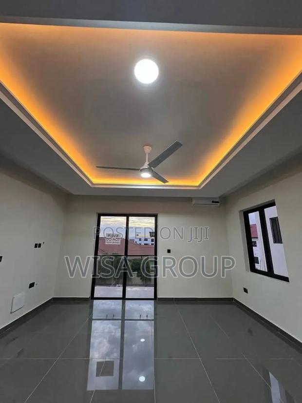 4bdrm Duplex in Wisa Group, Accra Metropolitan for sale · Photo 8