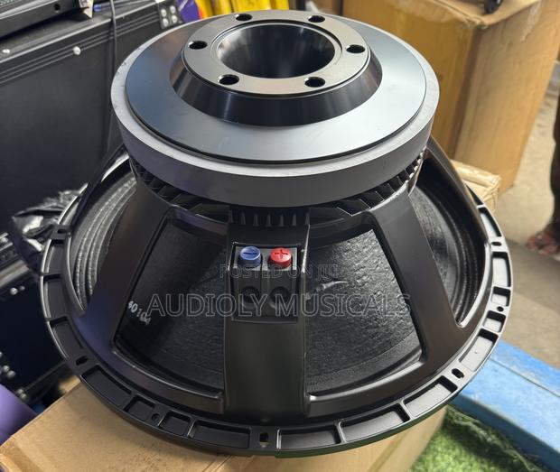 RCF - 18inches Single Magnet (2500watt) · Photo 1