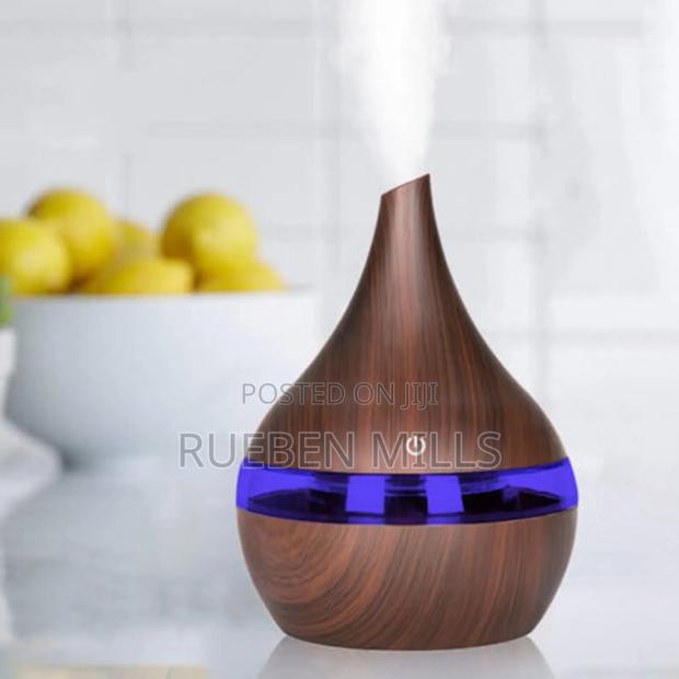 300ml Ultrasonic Aromatherapy Diffuser for Home and Office · Photo 1