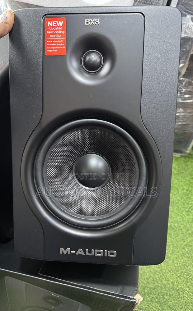 M- Audio/Bx8 D2 Nest Generation 1300watt Studio Monitor · Photo 3