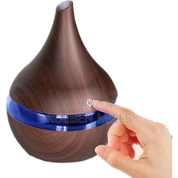 Touch Switch 300ml Essential Oil Aroma Diffuser · Photo 1