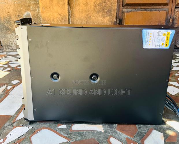 Martin Audio [Mt28000] 4 Channels Power Amplifier · Photo 3