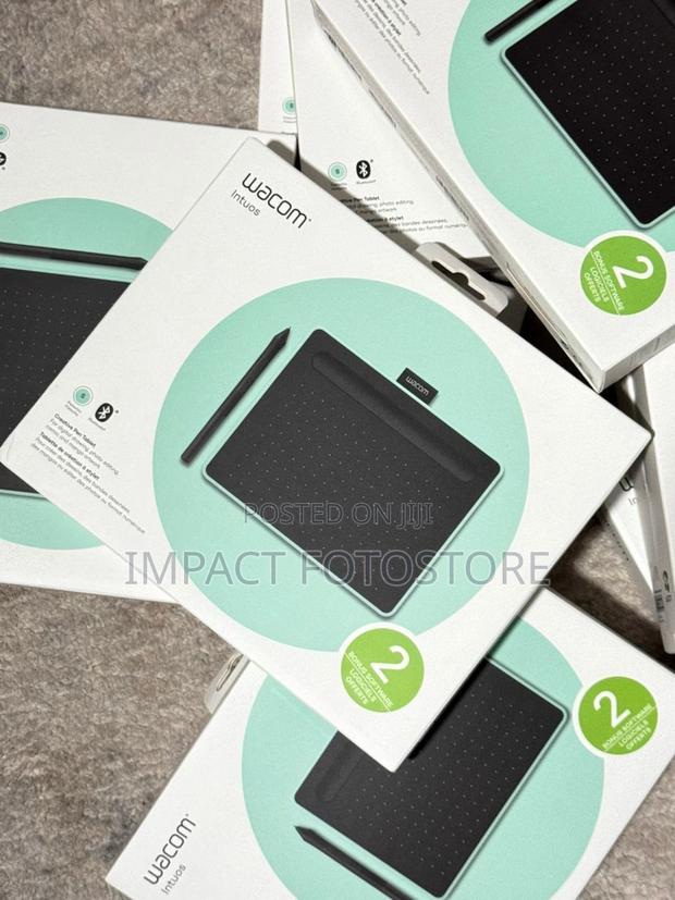 Wacom Intuos Bluetooth Pen Tablet · Photo 1