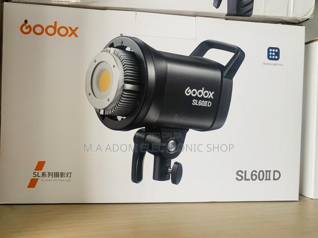 Godox Compact Daylight Light for Photography · Photo 1
