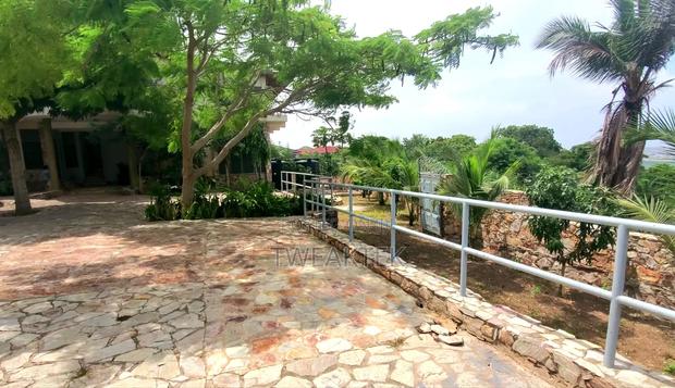 2bdrm Apartment in Mccarthy Hill Estate for sale · Photo 5