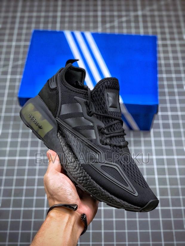 Adidas Zx Boost “ Triple Black” · Photo 1