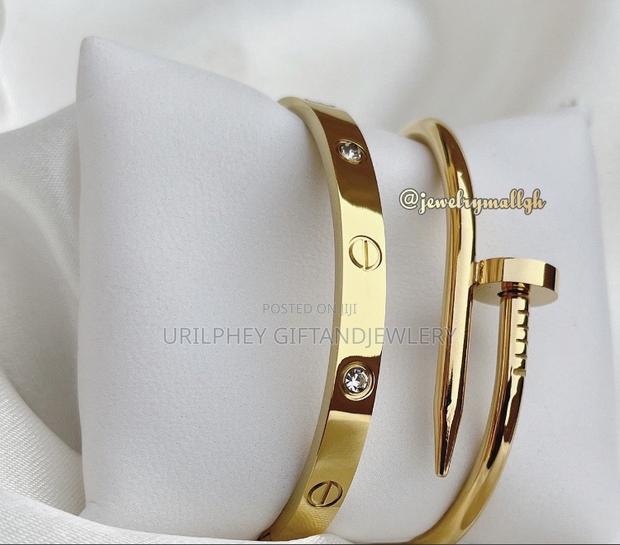 Cartier Bracelets · Photo 2