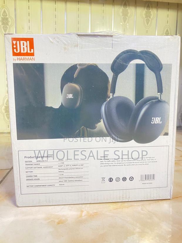 JBL Super Bass I12 Headset · Photo 3