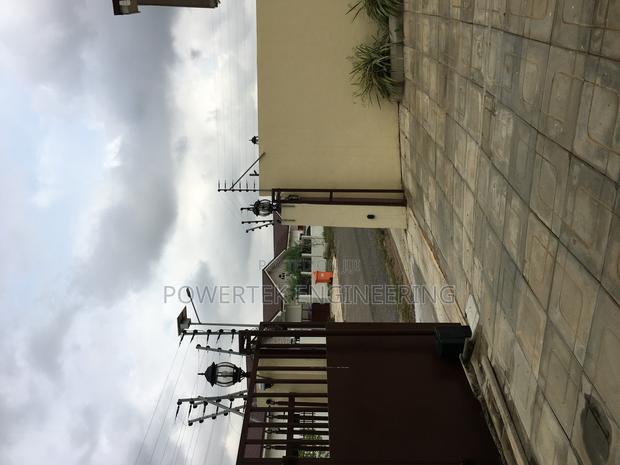 High Voltage Electric Fence · Photo 3