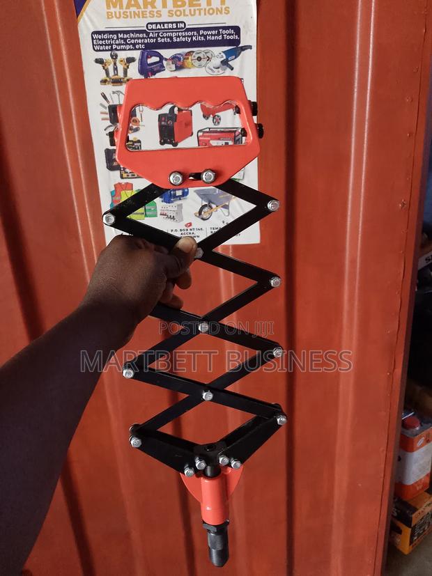 Hand Rivet Machine Quality · Photo 1