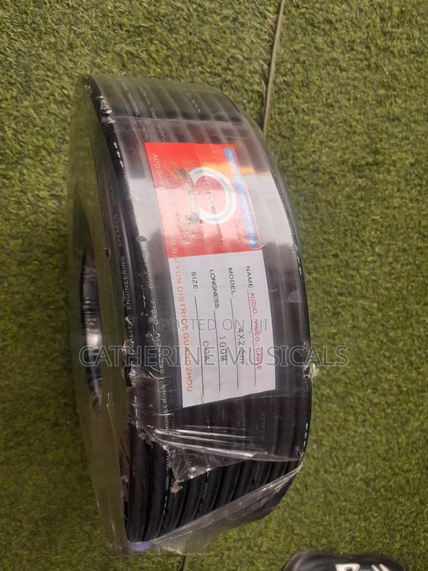 4 in 1 Speaker Cable · Photo 1