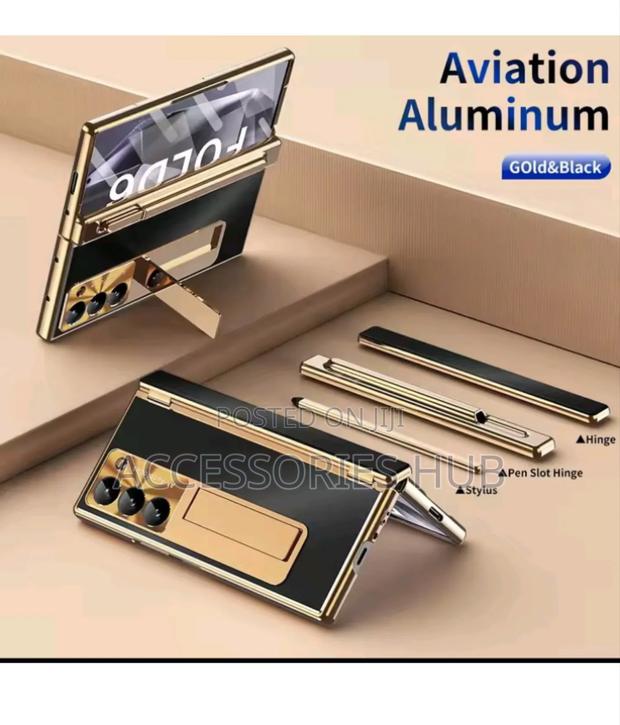 Z Fold 6 Case With Stand And A Pen Slot With A Touch Pen · Photo 2