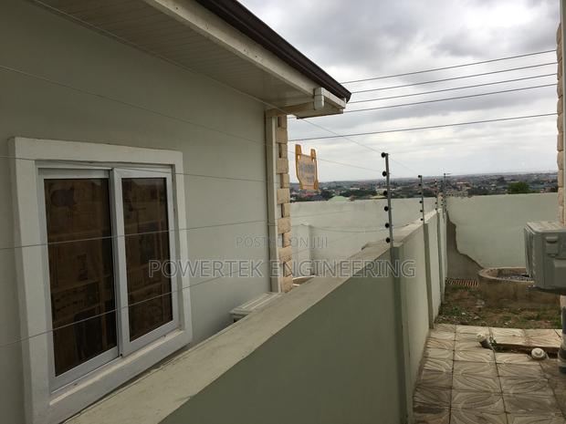 Electric Fence Installation · Photo 5