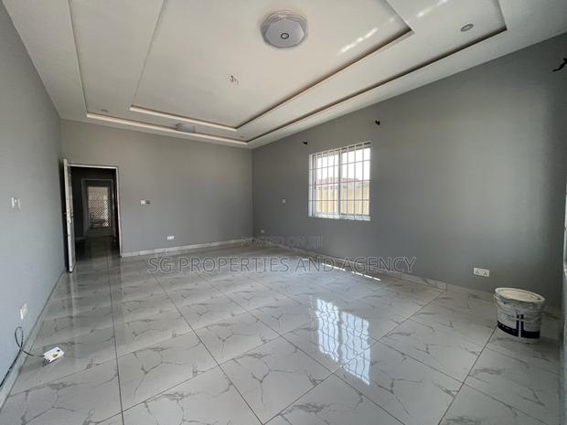 3bdrm House in Batsonaa, Baatsona Total for rent · Photo 5