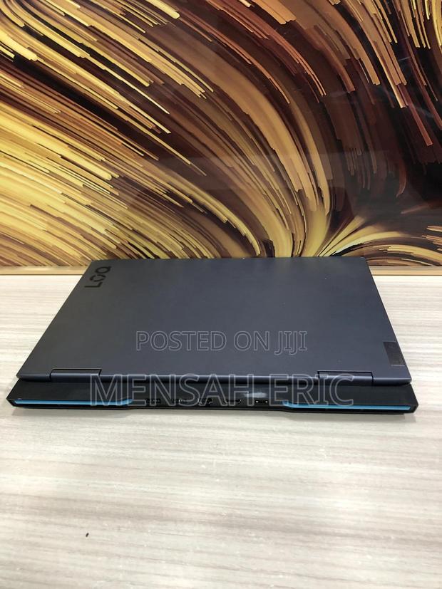 Laptop Lenovo LOQ 15IRH8 8GB Intel Core I5 SSD 512GB · Photo 3