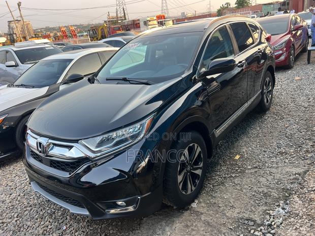 Honda CR-V Touring AWD 2019 White · Photo 4