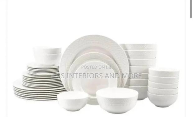 Mikasa Louis 40 Piece Dinnerware Set, · Photo 2