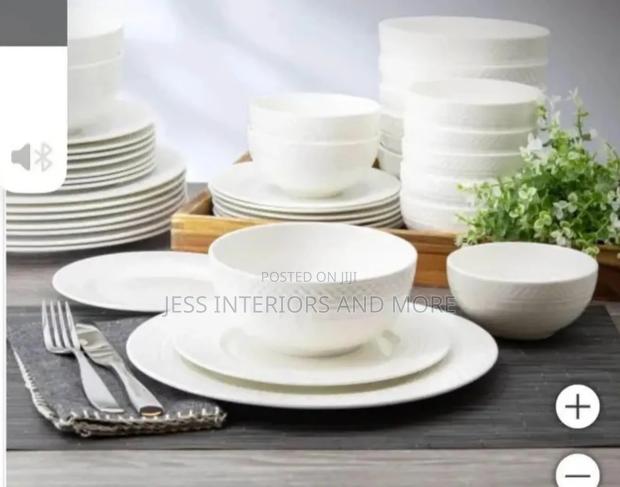 Mikasa Louis 40 Piece Dinnerware Set, · Photo 3