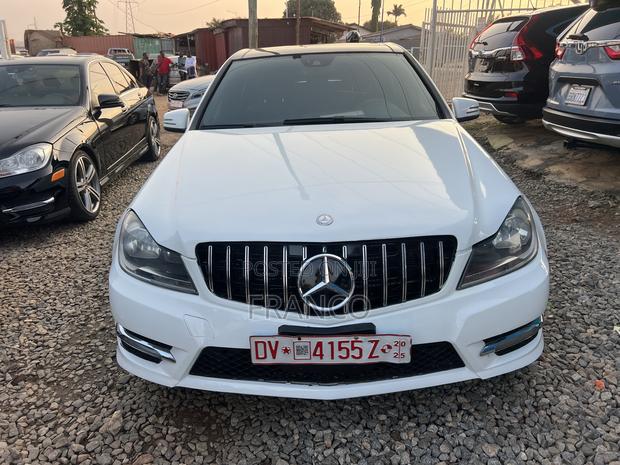 Mercedes-Benz C250 2014 White · Photo 2