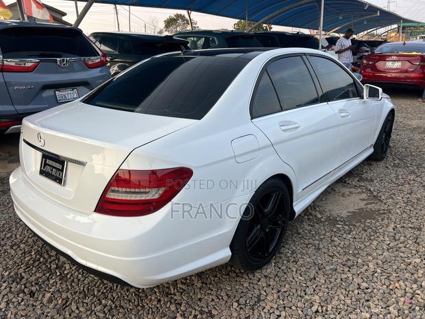 Mercedes-Benz C250 2014 White · Photo 4
