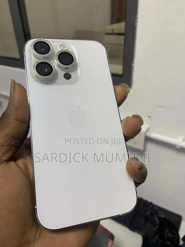 Apple iPhone 14 Pro 256 GB White · Photo 1