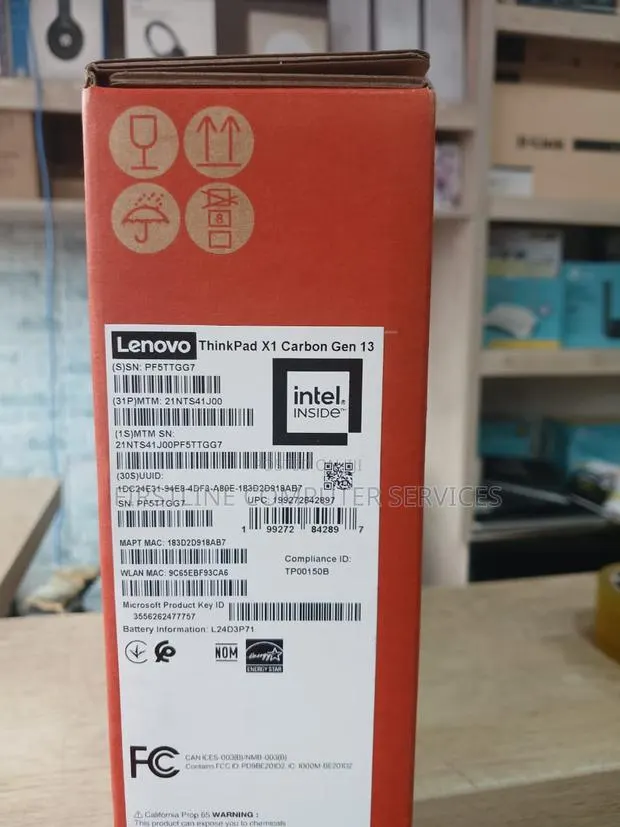 New Laptop Lenovo ThinkPad X1 Carbon 32GB Intel Core Ultra 7 SSD 1T · Photo 1