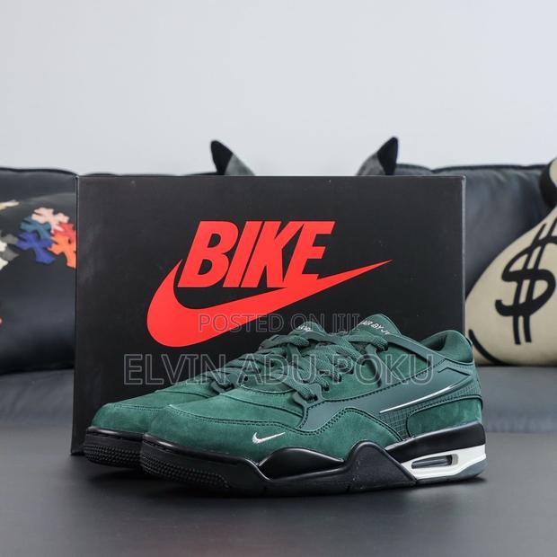 Nigel Sylvester Air Jordan 4 "Pro Green". · Photo 1