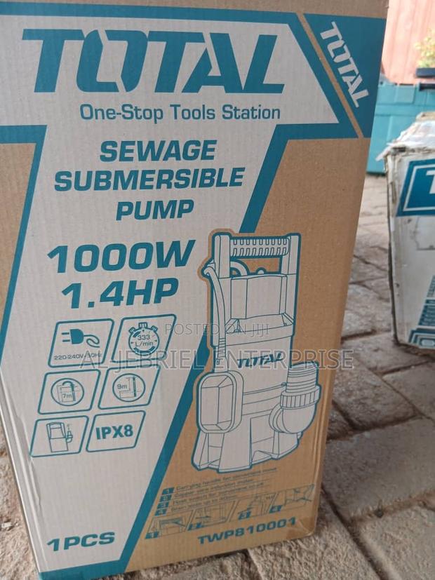 Total 1.4 Horse Power Sewage Pump · Photo 1