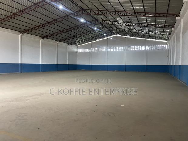 800 SQM + Offices at Spintex · Photo 2