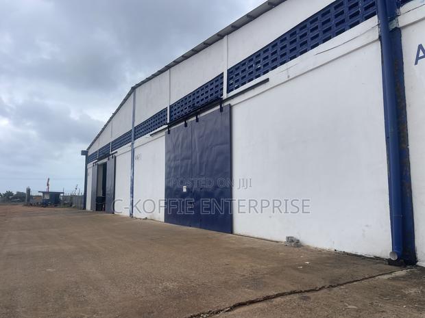 800 SQM + Offices at Spintex · Photo 1