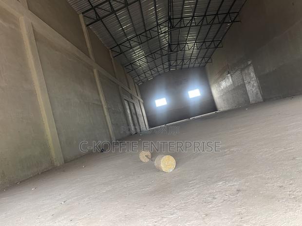 700 SQM at Pobiman for Rent · Photo 4