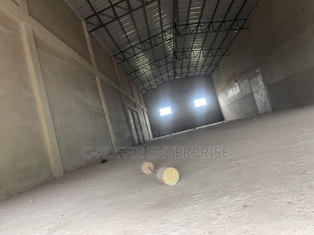 700 SQM at Pobiman for Rent · Photo 3