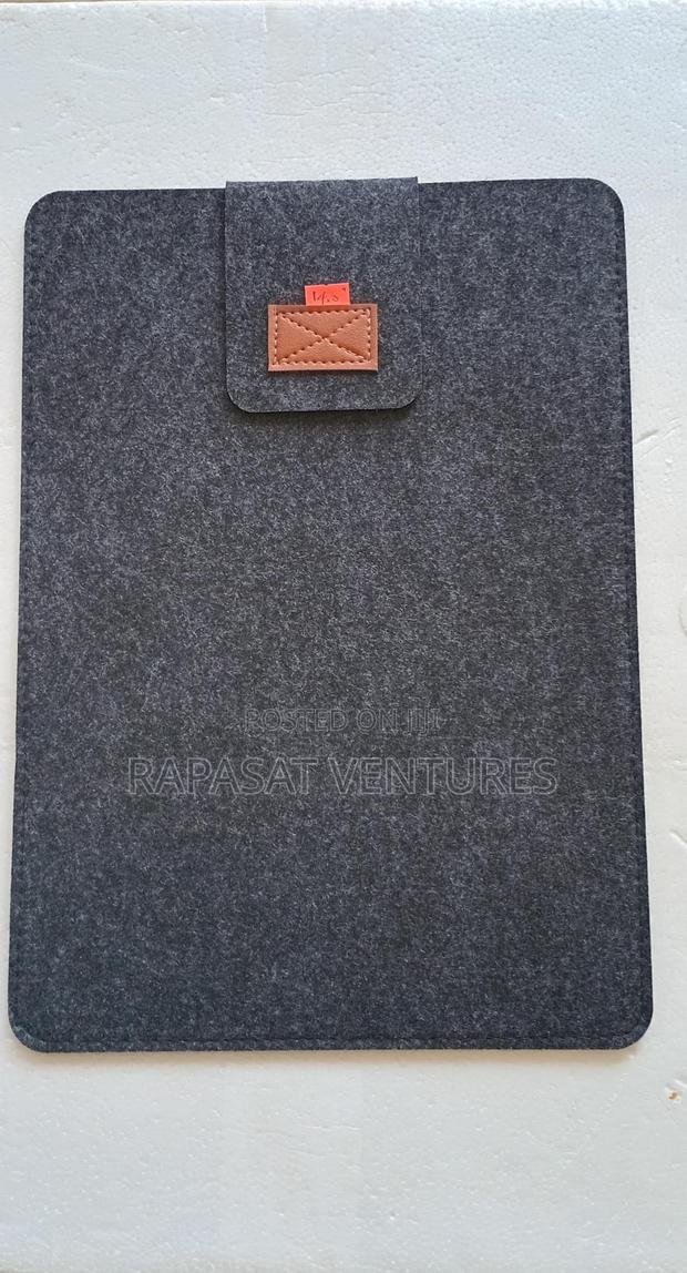 Laptop Sleeve Bag for 15.6", 14.0" and 13.3" (Black Brown Colour) · Photo 1