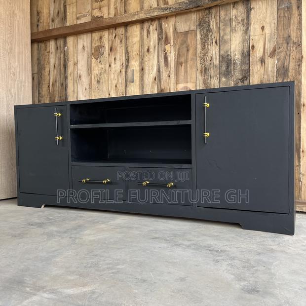 Chic Amzing Strong Tv Stand// Luxurious And Durable · Photo 3