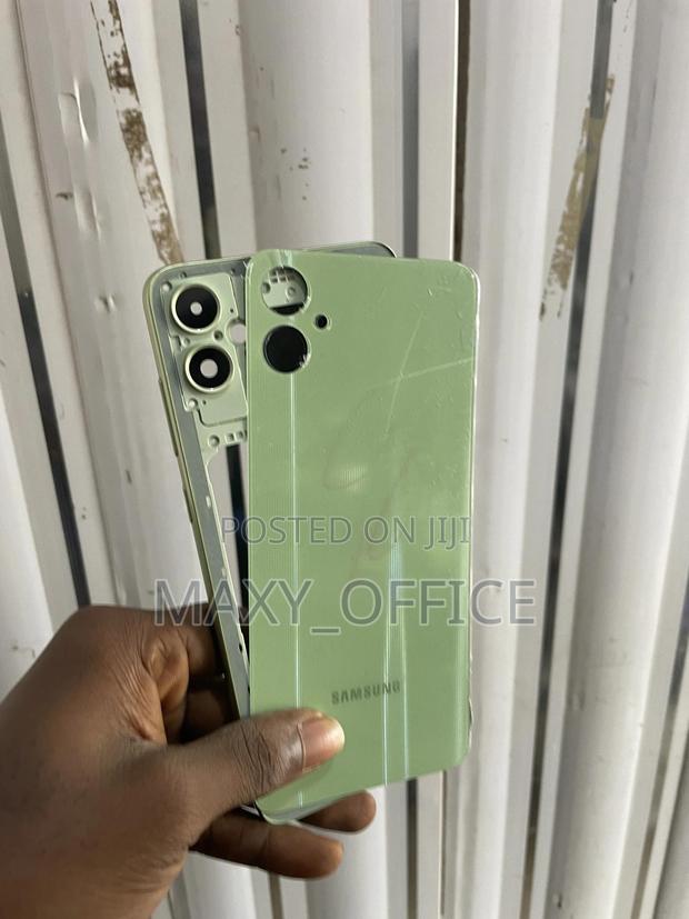 Samsung Galaxy A05, A05s, A15, A32, A31 Housing · Photo 2
