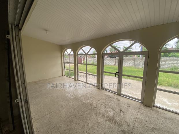 Space for Rent (5 Bedrooms) for Office, Restaurant · Photo 3